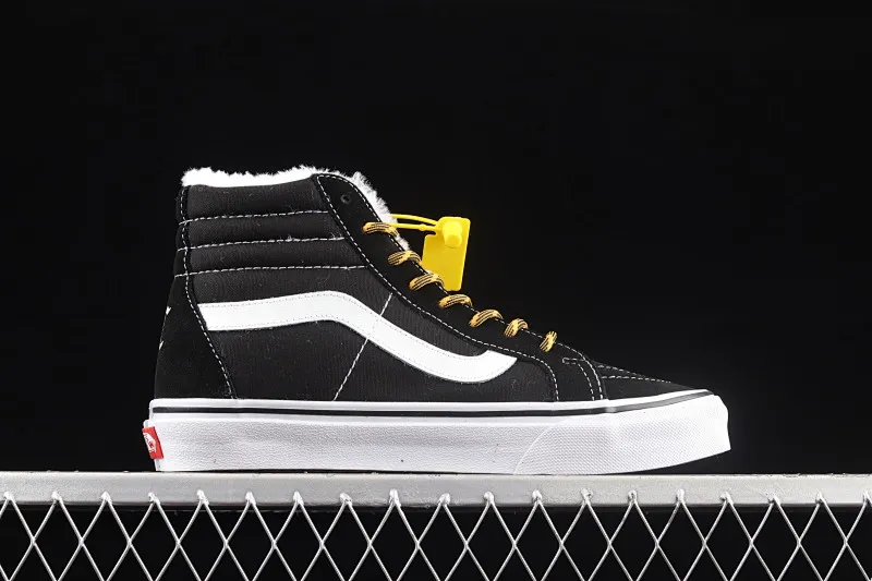 All categories Vans Vans series Vans Hi Vans high-top plus velvet Vans Sk8-Hi Classics joint model Vans high-top casual sneakers VN0A4BVB26C
